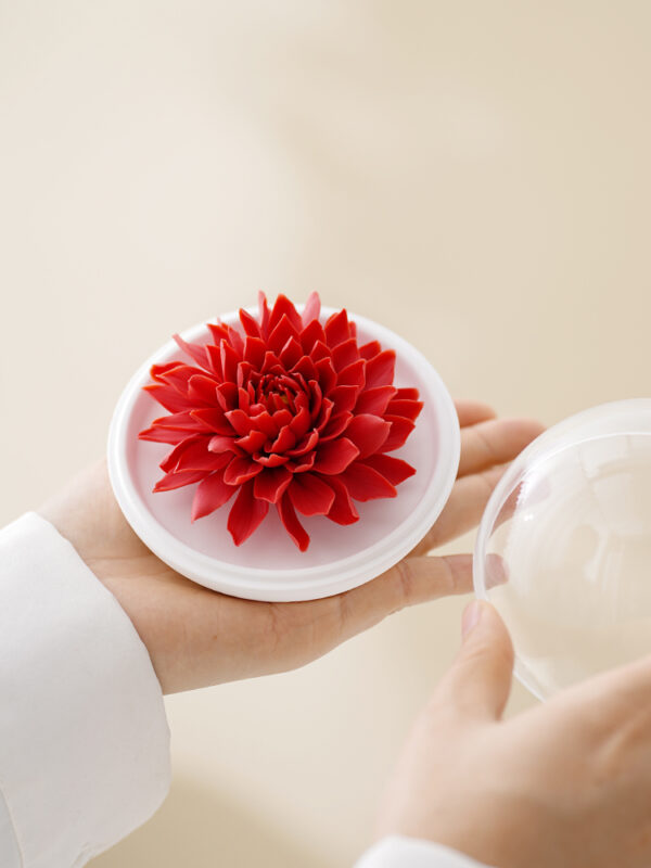 Natural Dahlia - Hand Pressed Flower Diffuser
