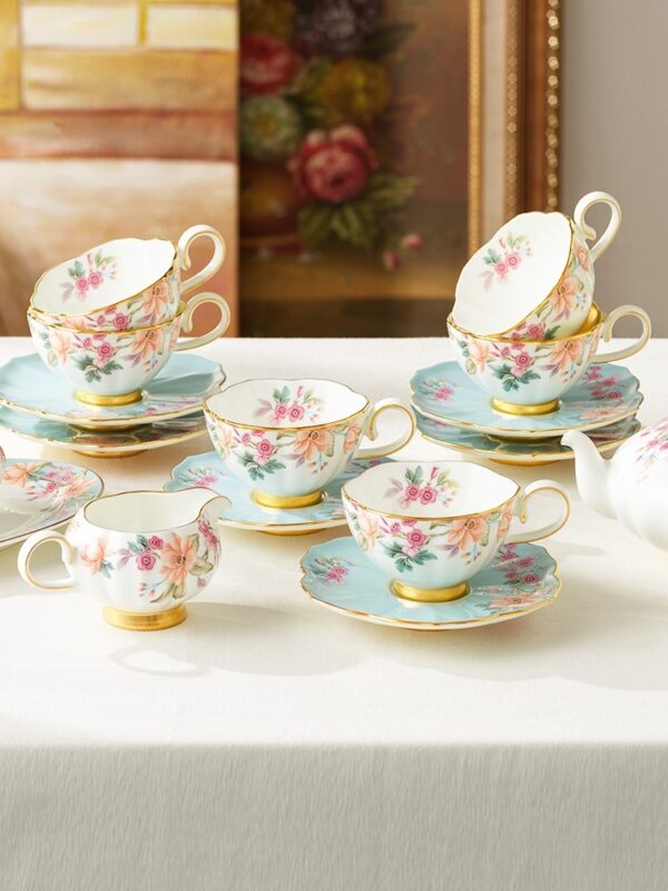 Azure Age 18-Piece Coffee Set (for 6 people)