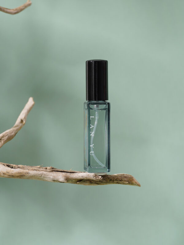 Natural WHITE ADMIRING PURPLE - Gypsum Fragrance Diffuser Hanging Piece