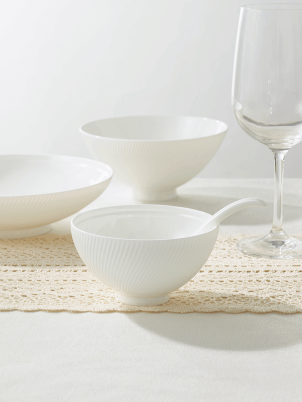 Athens White 4-pieces tableware (for one person)