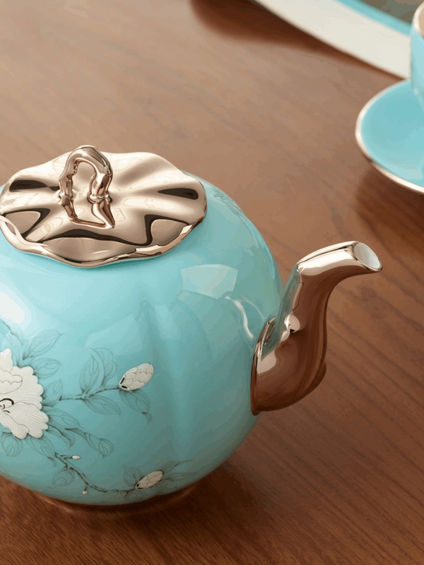 Azure Strokes 17-piece coffee set