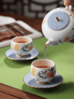 Lunar Chronicles 6-piece Set for 2 People