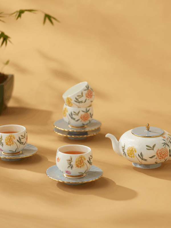 Lunar Chronicles 14-piece Coffee Set