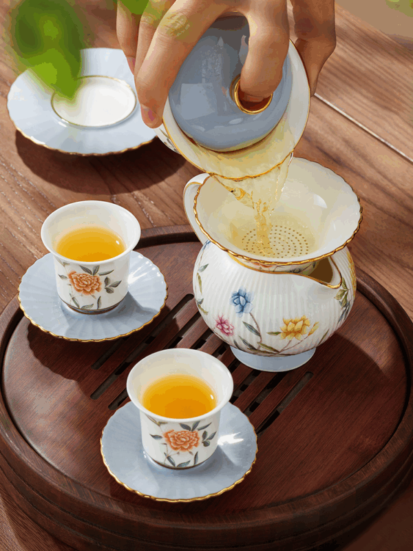 Lunar Chronicles 21-Piece Chinese Set