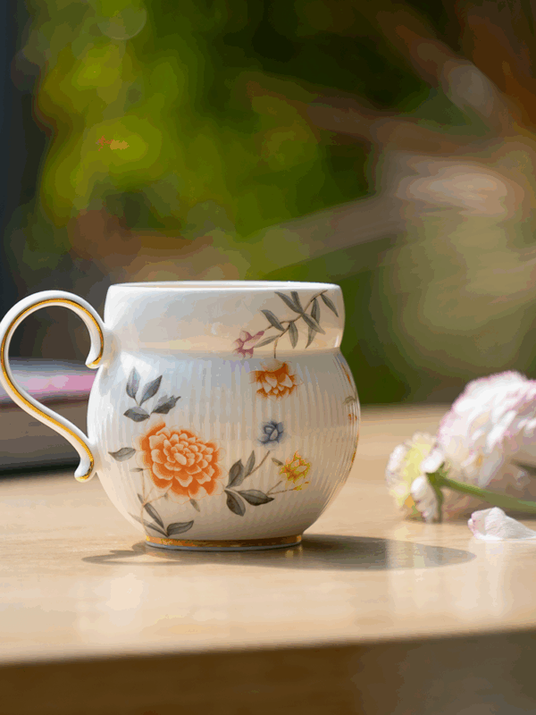 Lunar Chronicles Mug 310ml (White)