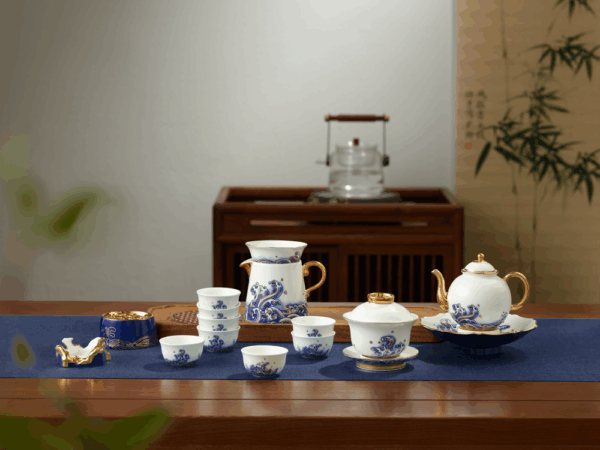 Pearls d Orient 18-piece Chinese tea set