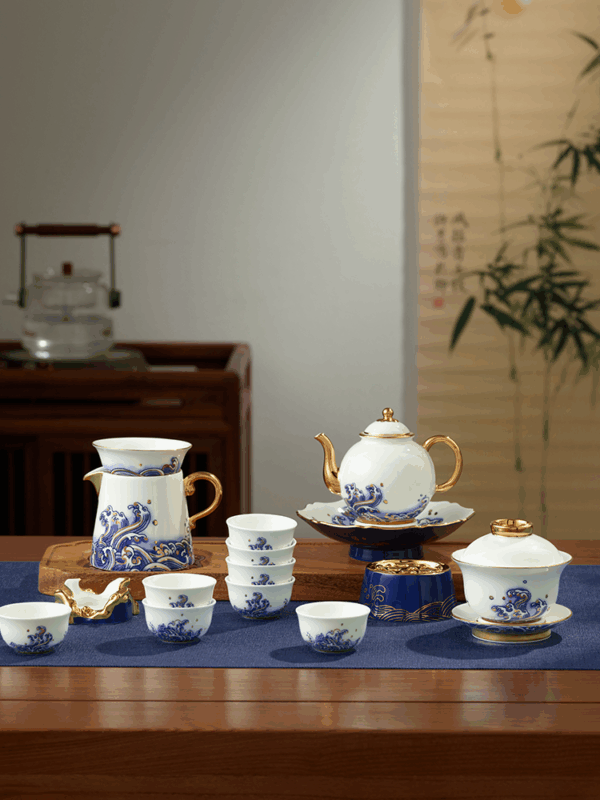 Pearls d Orient 18-piece Chinese tea set