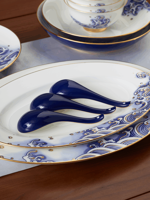 Pearls d Orient 31-piece tableware set