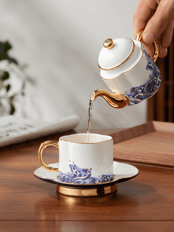 Pearls d Orient 4-piece tea set