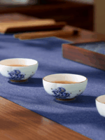 Pearls d Orient 8-piece tea set