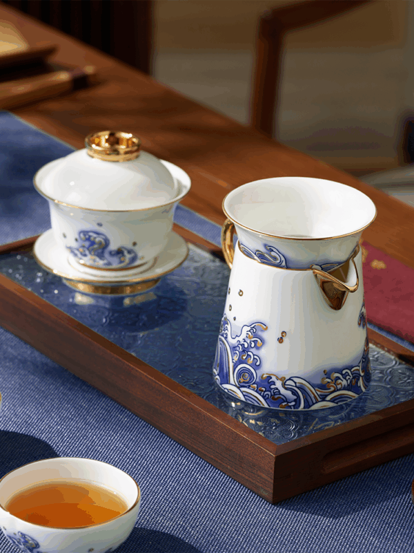 Pearls d Orient 9-piece tea set