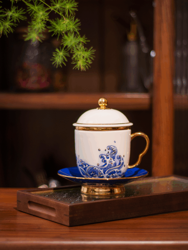 Pearls d Orient four-piece lid cup - Gold