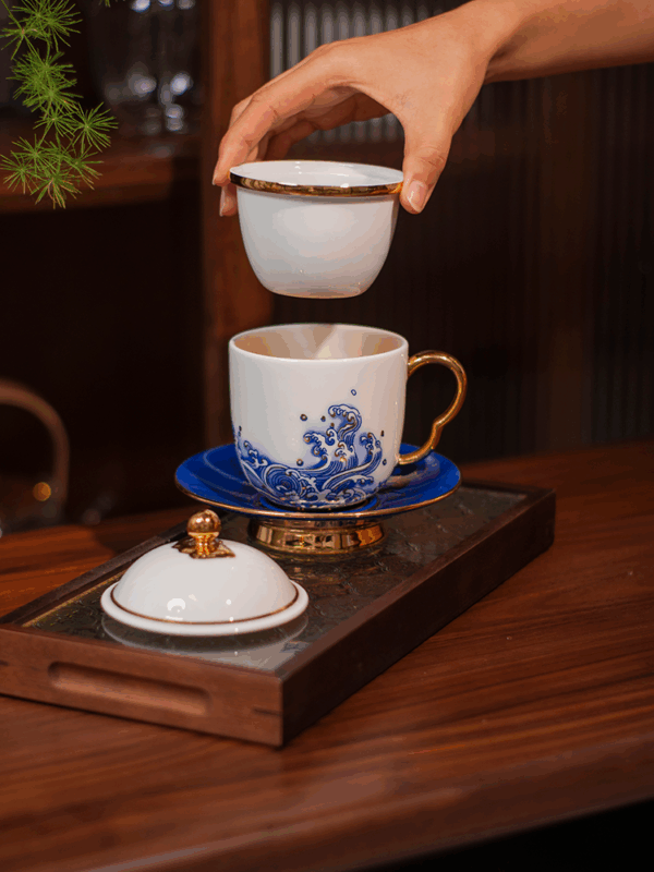 Pearls d Orient four-piece lid cup - Gold