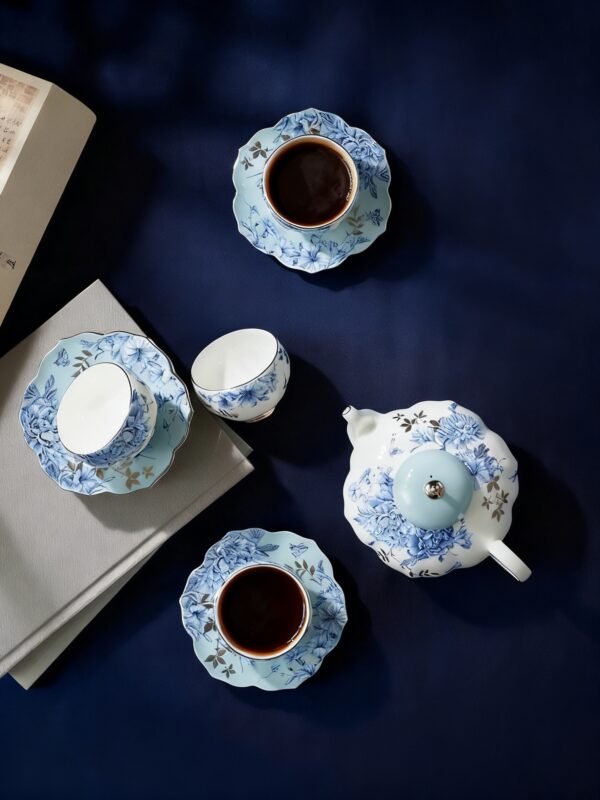 Platinum Blue & White Cup-pot Set (10-piece set for 4 persons)